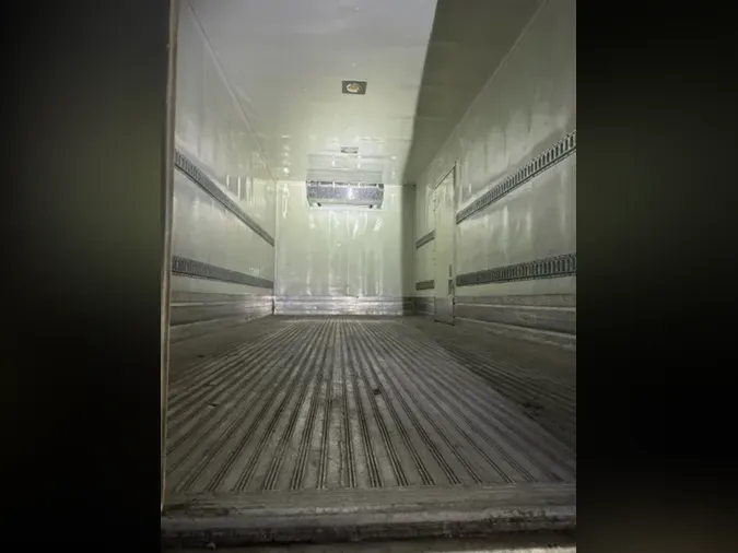 2020 FREIGHTLINER/MERCEDES M2 106