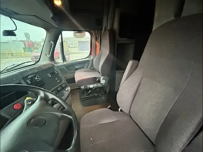 2019 FREIGHTLINER/MERCEDES CASCADIA 125