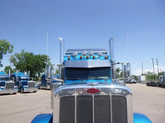 2020 Peterbilt 389