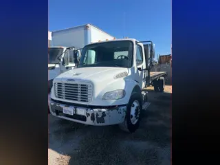 2015 FREIGHTLINER/MERCEDES M2 106