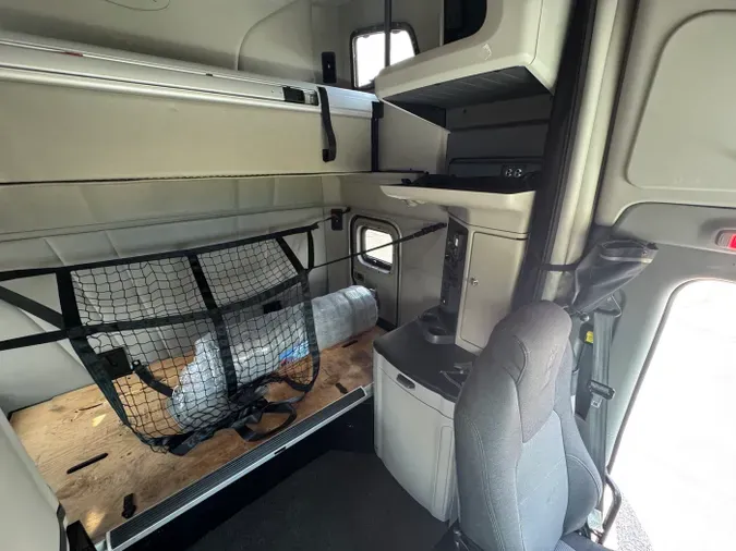 2021 Peterbilt 579