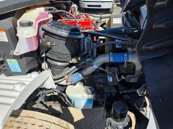 2018 FREIGHTLINER/MERCEDES M2 106