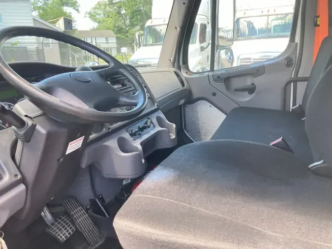 2020 FREIGHTLINER M2 106