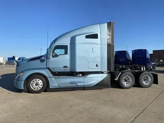 2022 KENWORTH T680