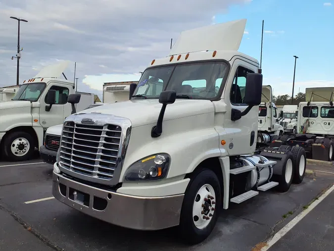 1999 FREIGHTLINER/MERCEDES FLD11264SD