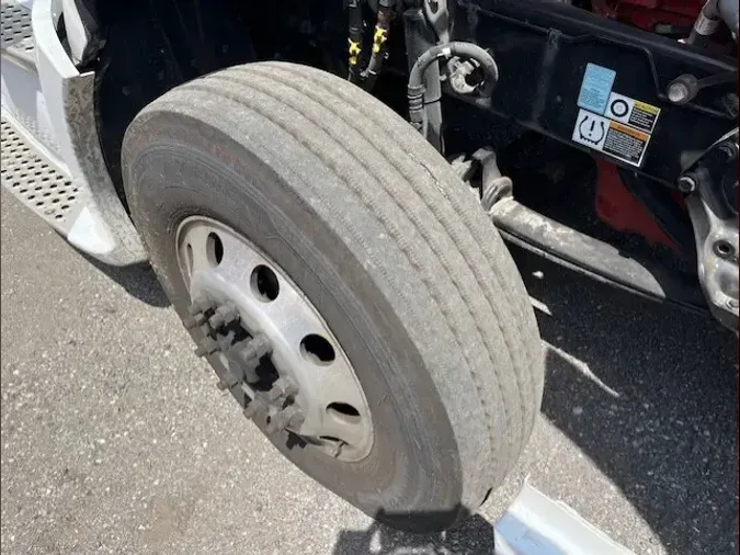 2022 Kenworth T680