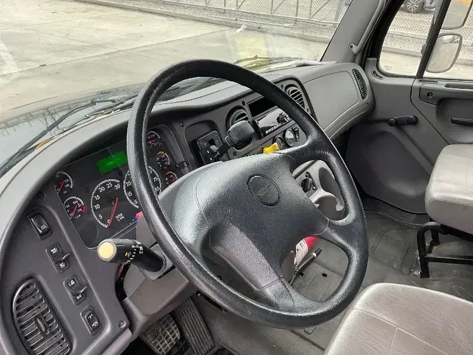 2018 Freightliner M2