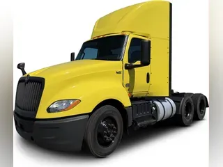 2023 International LT625