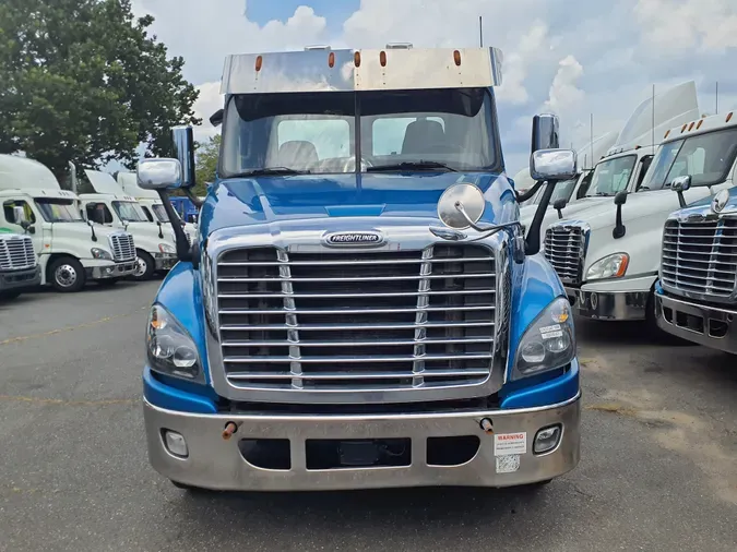 2018 FREIGHTLINER/MERCEDES CASCADIA 125