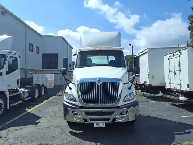 2018 NAVISTAR INTERNATIONAL RH613 DAYCAB S/A