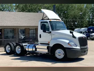 2021 INT LT625 6x4