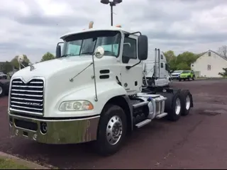 2016 Mack PINNACLE CXU613