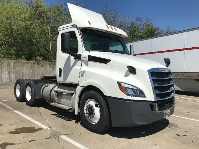 2019 Freightliner T12664STd2097c479c8523df72bba9443a28bd06