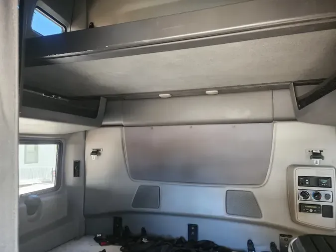 2019 NAVISTAR INTERNATIONAL LT625 SLPR CAB