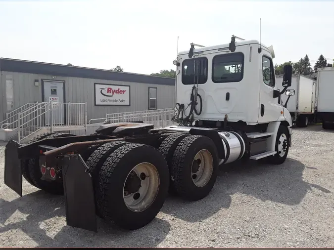 2018 FREIGHTLINER/MERCEDES CASCADIA 113