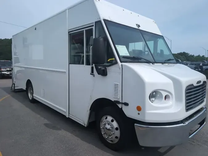 2019 FRTLR CUSTOM CHASSIS CORP MT45