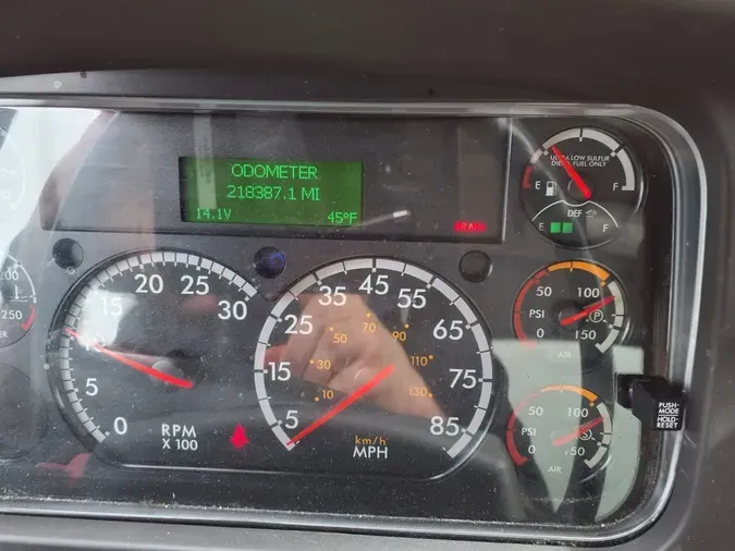 2020 FREIGHTLINER/MERCEDES M2 106