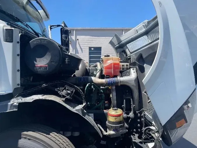 2016 VOLVO VNL42300