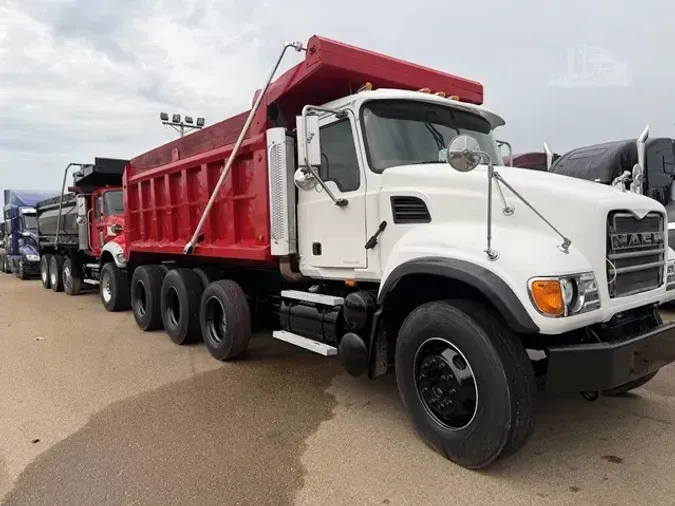 2006 MACK GRANITE CV713