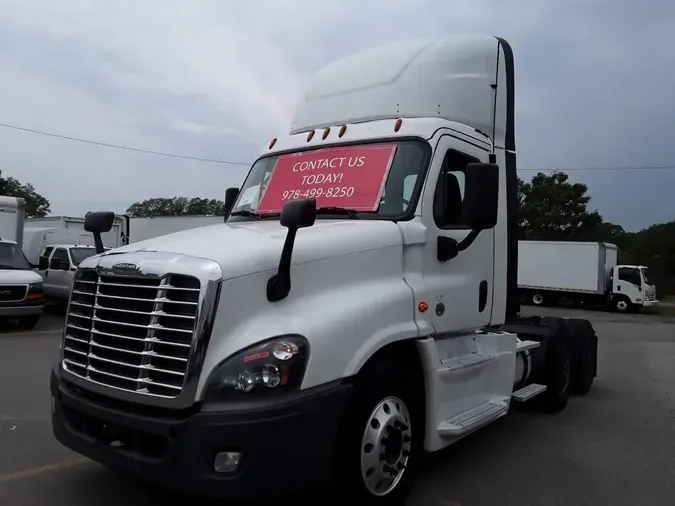 2019 FREIGHTLINER CASCADIA 125d21942f37fd2b2fc0db3a6422e83b59f