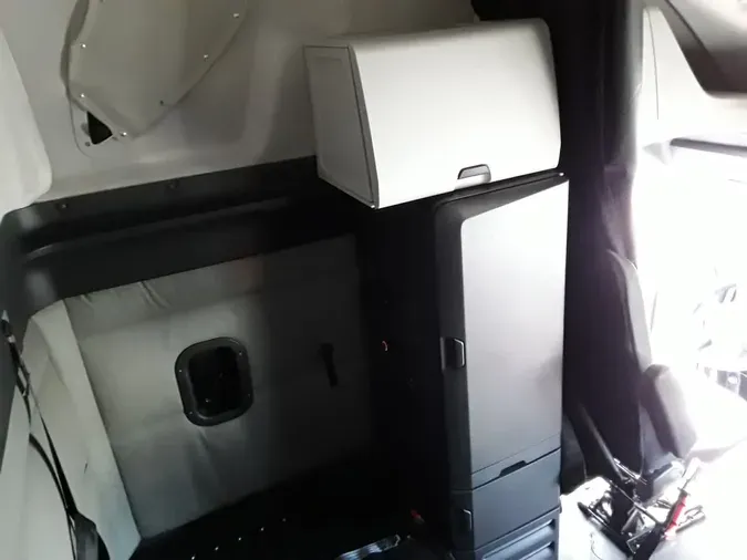 2018 FREIGHTLINER CASCADIA