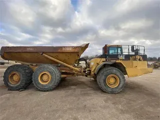 2000 CATERPILLAR D350E