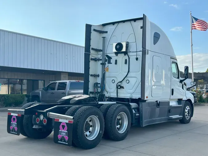 2020 Freightliner Cascadia