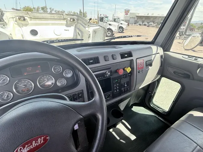 2020 Peterbilt 337d2200426073e5153559692df53975b4a