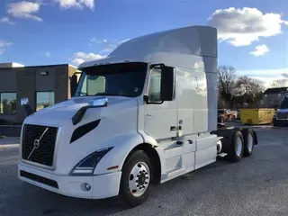 2019 VOLVO VNL640