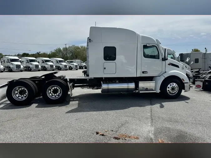 2025 Peterbilt 579