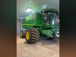 2012 John Deere S670