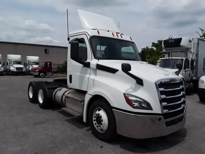 2019 FREIGHTLINER NEW CASCADIA PX12664