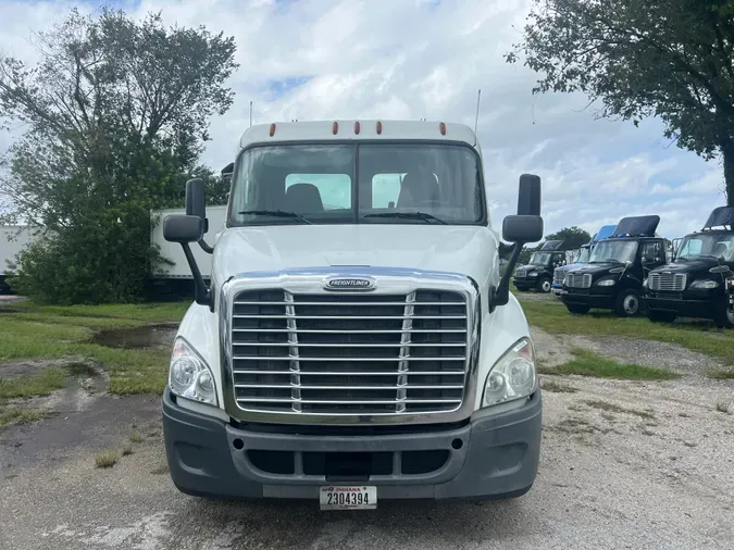 2014 FREIGHTLINER/MERCEDES CASCADIA 113