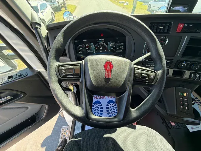 2026 Kenworth T880 Short Hoodd22d419140e5fe36e6b4a06cce645e02