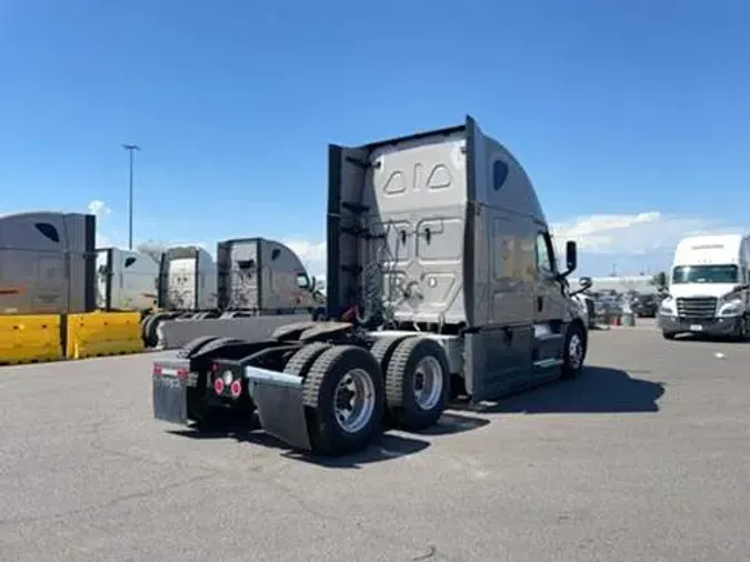 2023 Freightliner Cascadia