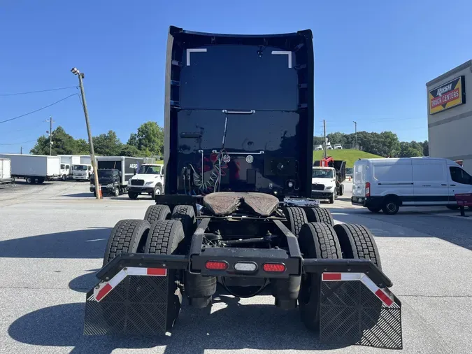 2022 Kenworth T680