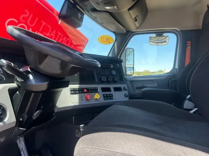 2021 FREIGHTLINER CASCADIA PX12642ST