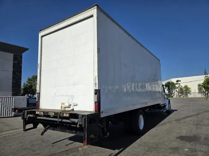 2018 Freightliner Business Class M2 106