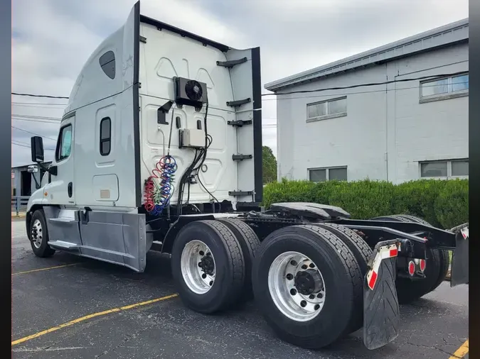 2020 FREIGHTLINER/MERCEDES CASCADIA 125d238221e22c95e26121220f61ec810b6