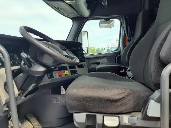 2019 FREIGHTLINER/MERCEDES NEW CASCADIA PX12664d238b74c7b708d09178893cc0e453c51