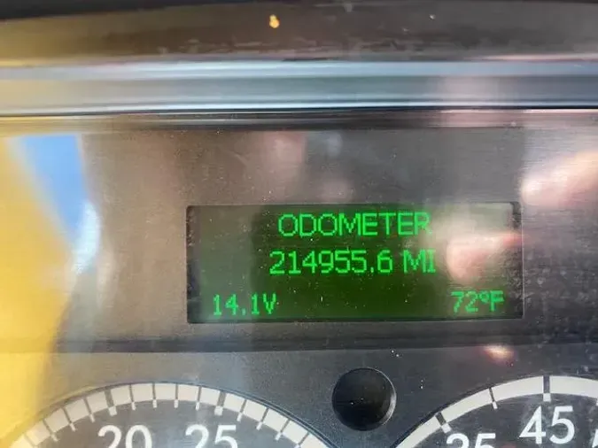 2019 Freightliner Business Class M2 106
