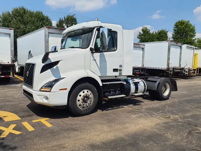 2020 VOLVO VNR42T 300d23baa16712ad858b6f65a06499d47ae