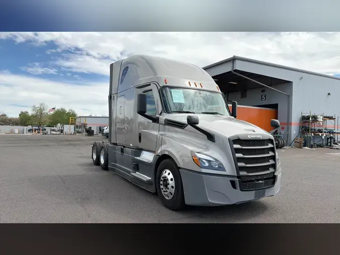 2023 Freightliner Cascadia 126d23d01e2a0c821b5572a89d78de9e5d9