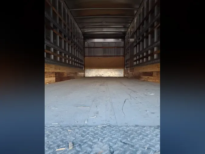 2018 FREIGHTLINER/MERCEDES M2 106