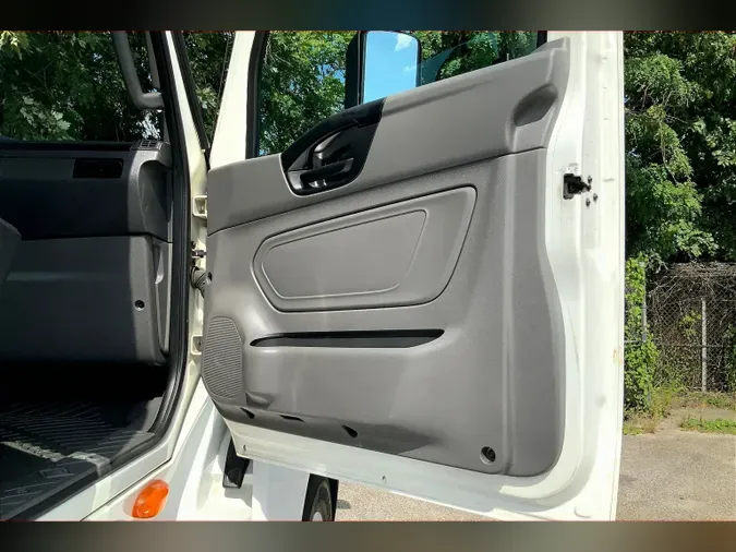 2019 INT LT625 6x4