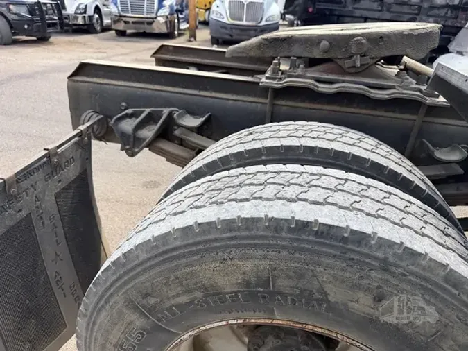 1998 INTERNATIONAL 4900d240504ce41365c7986b9590e9fe7512
