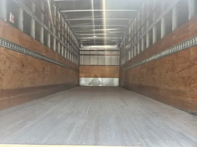2015 FREIGHTLINER M2 106