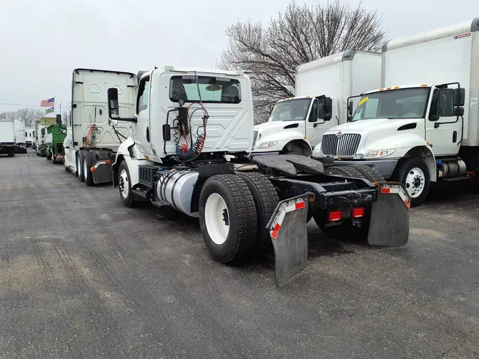 2019 NAVISTAR INTERNATIONAL RH613 DAYCAB S/A