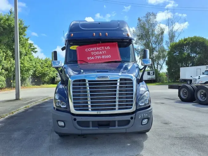 2017 FREIGHTLINER/MERCEDES CASCADIA