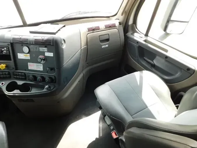 2019 Freightliner Cascadia 125